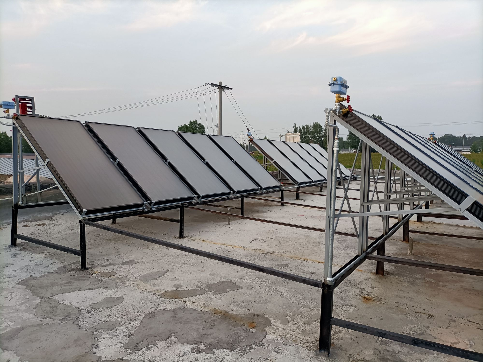 內(nèi)蒙古鄂爾多斯西不拉太陽能+空氣源耦合供暖項(xiàng)目